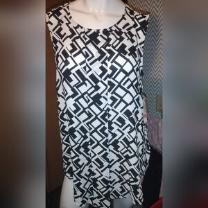 Women's Peter Nygard shirt